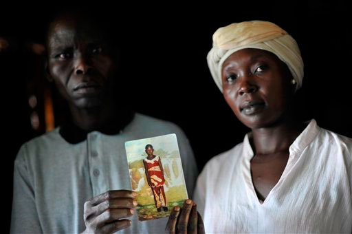 Sacrifice humain Les parent de Caroline Aya, offerte en sacrifice dans un rituel meurtrier