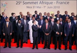 25e Sommet Afrique-France 52 Etats africains ont été invités à participer au Sommet, ainsi que les représentants de l’Union européenne, de l’Organisation Internationale de la Francophonie, de l’Organisation des Nations Unies pour l’Alimentation et l’Agriculture, de la Commission de l’Union africaine et de la Banque Mondiale.