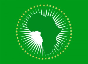 union africaine L’Union Africaine est née de la volonté de relancer le processus d’intégration politique, qui apparaît indispensable aux yeux des dirigeants africains pour la croissance économique du continent. L’impulsion aurait été donnée par le président libyen Mouammar Kadhafi en 1998.