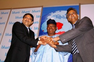 Bharti Airtel avale Zain Bharti Airtel Limited ("Bharti") a fait aujourd'hui un pas de géant dans sa marche pour devenir un opérateur des marchés émergents reconnu mondialement, après avoir finalisé l'acquisition des 15 opérations africaines du groupe Zain , pour une valeur de 10,7 milliards de dollars.