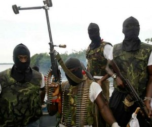 activiste delta Niger petrole Pendant une semaine , les militants du MEND (Mouvement pour l'émancipation du Delta du Niger) dans le delta du Niger se sont engagés dans des combats avec les forces armées nigérianes incluant l’explosion d’installations pétrolières et la prise en otage de travailleurs du pétrole