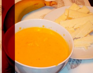 Potage de panais Le panais est plus riche en vitamines et minéraux que sa cousine la carotte. Il est particulièrement riche en potassium avec 600 mg aux 100 g. Le panais est aussi une bonne source de fibres alimentaires.