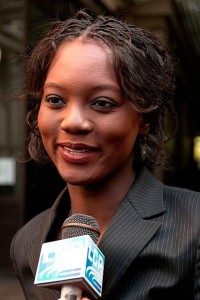 Rama Yade Née Mame Ramatoulaye Yade, on reproche souvent à Rama Yede son manque de solidarité gouvernementale lors de prises de position contraires à celles de l'UMP. Ainsi, le 6 septembre 2007, elle rend une visite de soutien à Aubervilliers à des squatteurs dont l'évacuation avait été décidée par la justice suite à la demande de la mairie communiste, ce qui lui vaut d'être convoquée le soir même par le Premier ministre