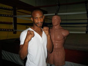 Yan Bartelemi Yan Bartelemí Varela (né en Mars 5, 1980 à Naranjos, Matanzas) est un boxeur cubain, qui a remporté la médaille d'or dans la division poids mi-mouche (- 48 kg) aux Jeux olympiques d'été de 2004.
