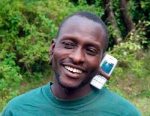 Telephone mobile Afrique L'usage du téléphone portable a explosé dans les pays les plus pauvres, là où le réseau téléphonique fixe est souvent embryonnaire. En 2008, trois abonnements sur quatre (soit trois milliards) ont été souscrits dans les pays en voie de développement, contre un sur quatre en 2000.