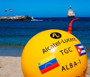 Alcatel-Lucent Alcatel-Lucent est le nom de la société née en 2006 de la fusion entre Alcatel et Lucent Technologies. En février 2007, c'était le deuxième équipementier télécoms et réseaux au niveau mondial derrière l'américain Cisco Systems, mais devant le suédois Ericsson, et le germano-finlandais Nokia Siemens Networks