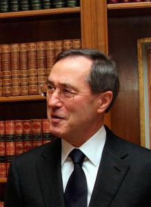 Claude Guéant Claude Guéant est le ministre de l'Intérieur, de l'Outre-mer, des Collectivités territoriales et de l'Immigration Francais. Ce lundi 21 mars 2011, il a parlé de "croisade" pour évoquer l'opération onusienne en Libye.