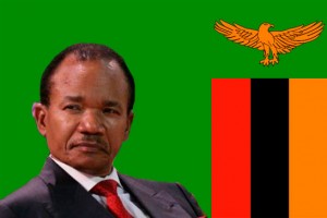 Frederick Chiluba Frederick Chiluba a commencé sa carrière politique en tant que syndicaliste marxiste, s'est rapidement rallié au capitalisme en suivant à la lettre les consignes du FMI dès son arrivée au pouvoir