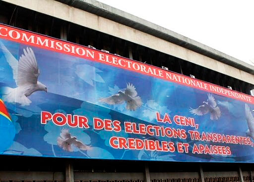 ceni La Commission électorale indépendante (CENI, appelé CEI jusqu’en mars 2011) est une « institution d'appui à la démocratie » du Congo (Kinshasa) présidé par le pasteur Daniel Ngoyi Mulunda, depuis 2011