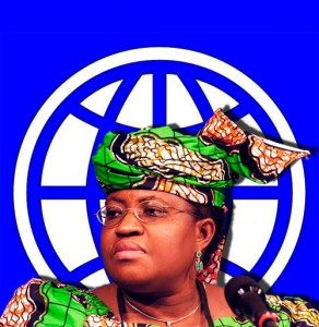 ngozi-okonjo-iweala Mme Okonjo-Iweala a fait ses études à l'Université Harvard, où il obtient la mention magna cum laude (avec grande distinction) en 1977. Elle a obtenu son doctorat en développement économique régional de la Massachusetts Institute of Technology (MIT) en 1981.