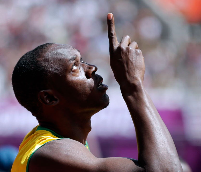 Usain Bolt fracasse son propre record olympique au 100 mètres Usain Bolt fracasse son propre record olympique au 100 mètres