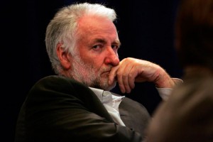 loik-le-floch-prigent Loïk Le Floch-Prigent est condamné en appel le 29 janvier 2003 à 30 mois de prison ferme et deux millions de francs d'amende dans l'affaire Dumont, concernant des détournements de fonds puis condamné par trois fois notamment pour abus de biens sociaux.