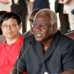 Ernest Bai Koroma Depuis son arrivée au pouvoir en 2007, M. Koroma a démis plusieurs ministres du gouvernement liés à la corruption, y compris deux de ses ministres mis en accusation pour corruption par la Commission anticorruption de la Sierra Leone.