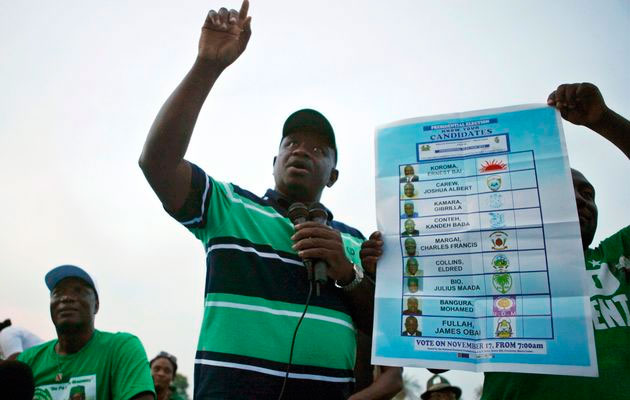 sierra-leone-election-2012 Avec une économie qui va de l'avant et le soutien de son groupe ethnique, les Temnés, le plus important du pays, M. Koroma devrait devancé le scrutin.