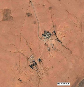 Le polygone d'essai de B2-Namous couvrant une superficie de 100 × 60 km est alors le second plus vaste centre d'expérimentation d'armes chimiques au monde après celui de l'Union soviétique3 et est remis en activité en 1965 à l'initiative du président Charles de Gaulle suite à la tenue d'un Conseil de défense et de sécurité nationale et dans le cadre du renouvellement du contrat de bail préalablement établi par les Accords d'Évian de 1962
